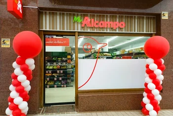 Alcampo inaugura un supermercado franquiciado en Barcelona
