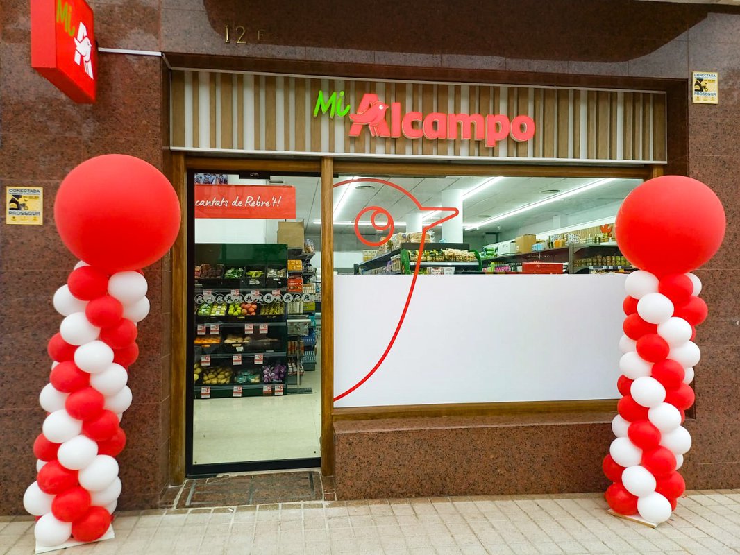 Alcampo inaugura un supermercado franquiciado en Barcelona