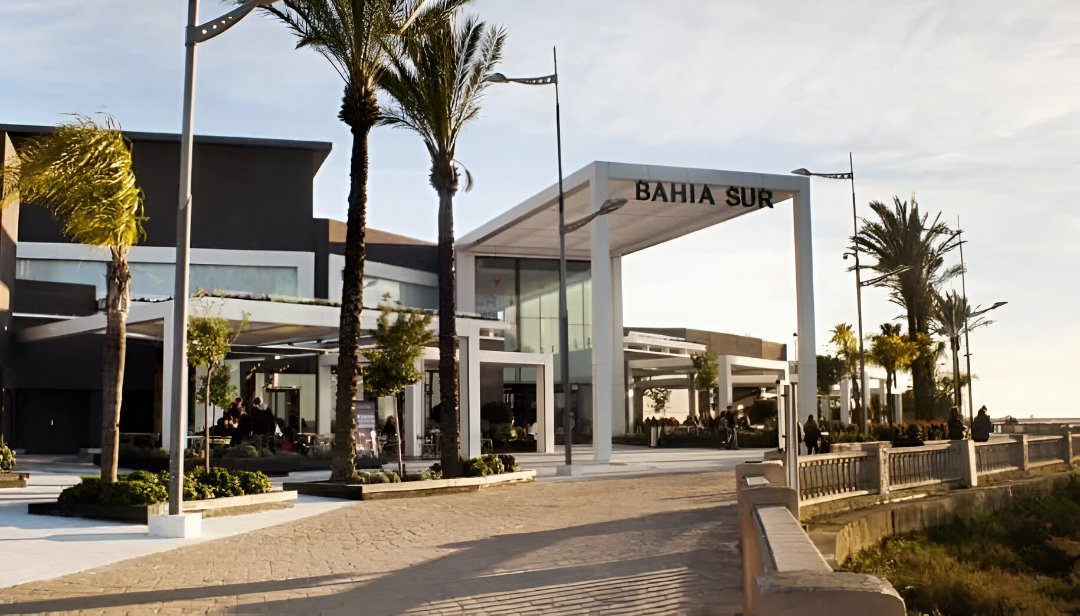 Alehop y Multiópticas: nuevos rótulos en Bahía Sur