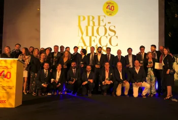 La AECC reconece los mejores centros