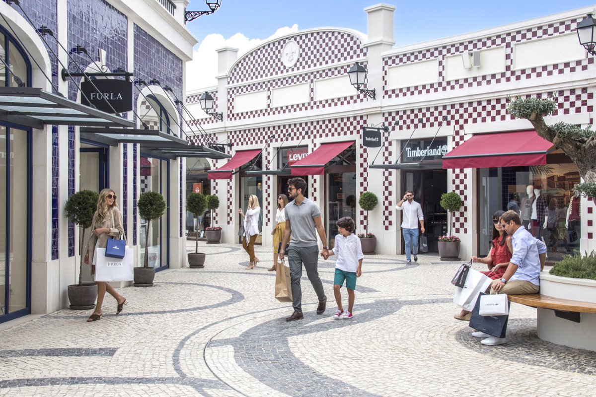Los centros de VIA Outlets reciben a más de 30 millones de visitantes