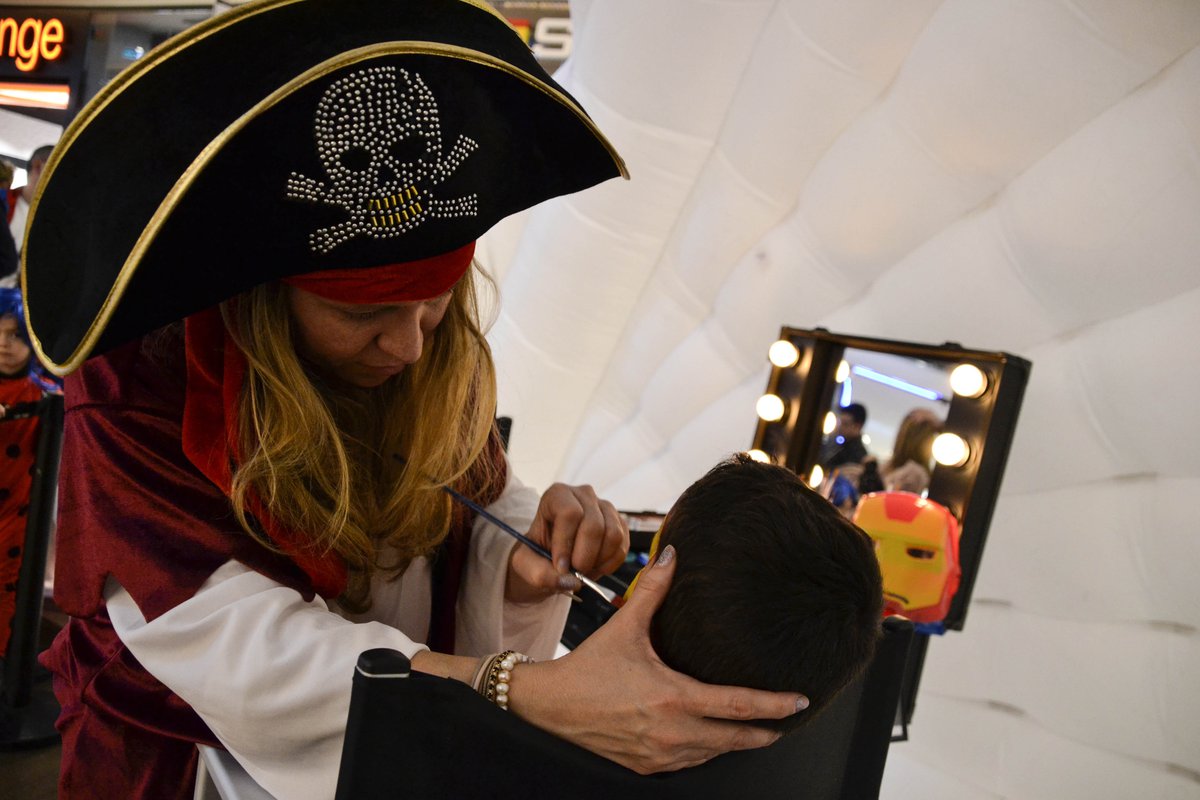 Disfraces, pintacaras y un musical en Vallsur