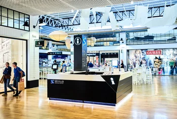 Sevilla Fashion Outlet apuesta por el deporte