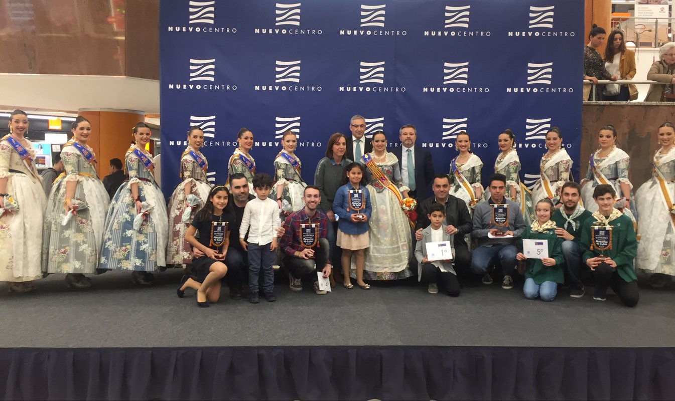 La Fallera Mayor de Valencia entrega los premios a las maquetas de Nuevo Centro