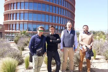 La Diputación de Badajoz visita las terrazas vegetales de Torre Sevilla