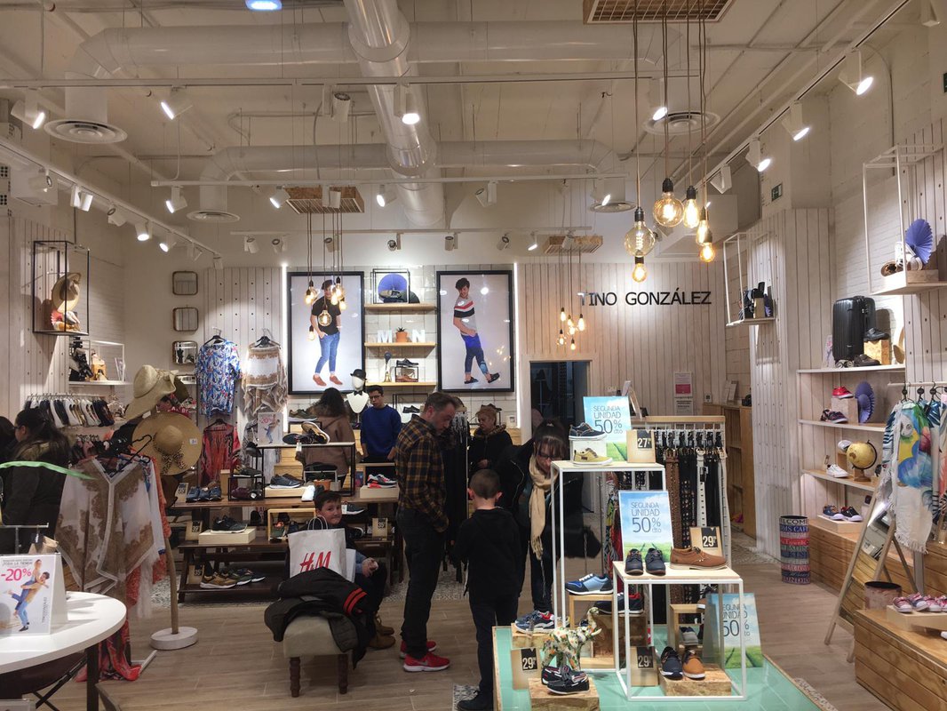 Tino González abre una tienda en Espacio León