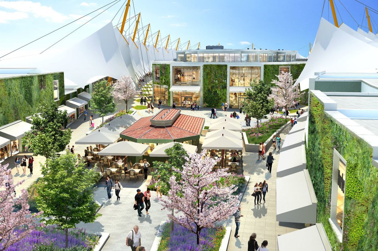 Ashford Designer Outlet levanta el muro verde más grande de Europa