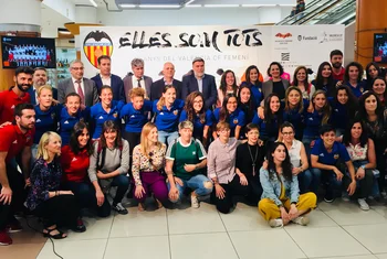 Nuevo Centro celebra con una exposción el nacimiento del fútbol femenino valenciano