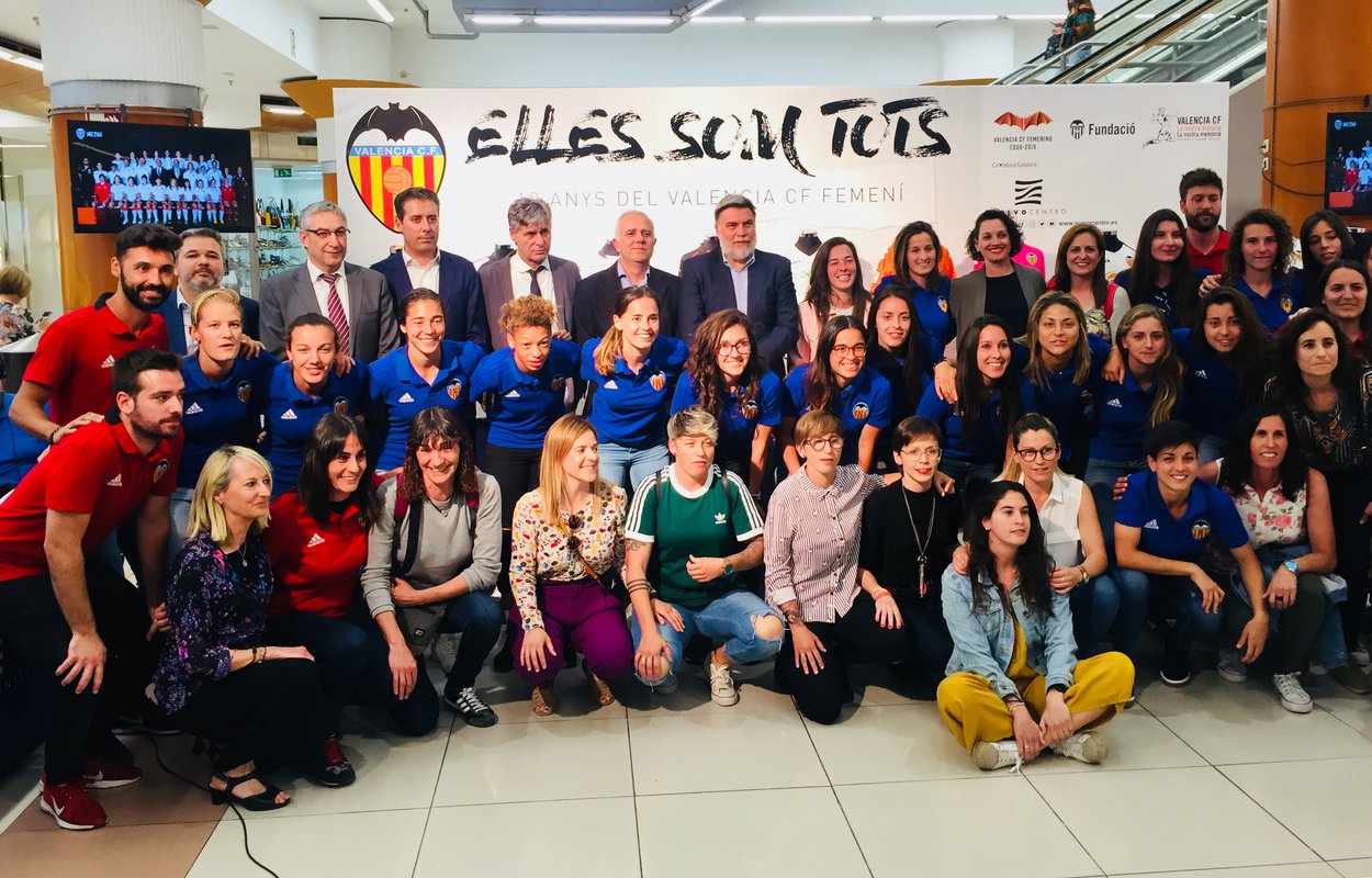 Nuevo Centro celebra con una exposción el nacimiento del fútbol femenino valenciano