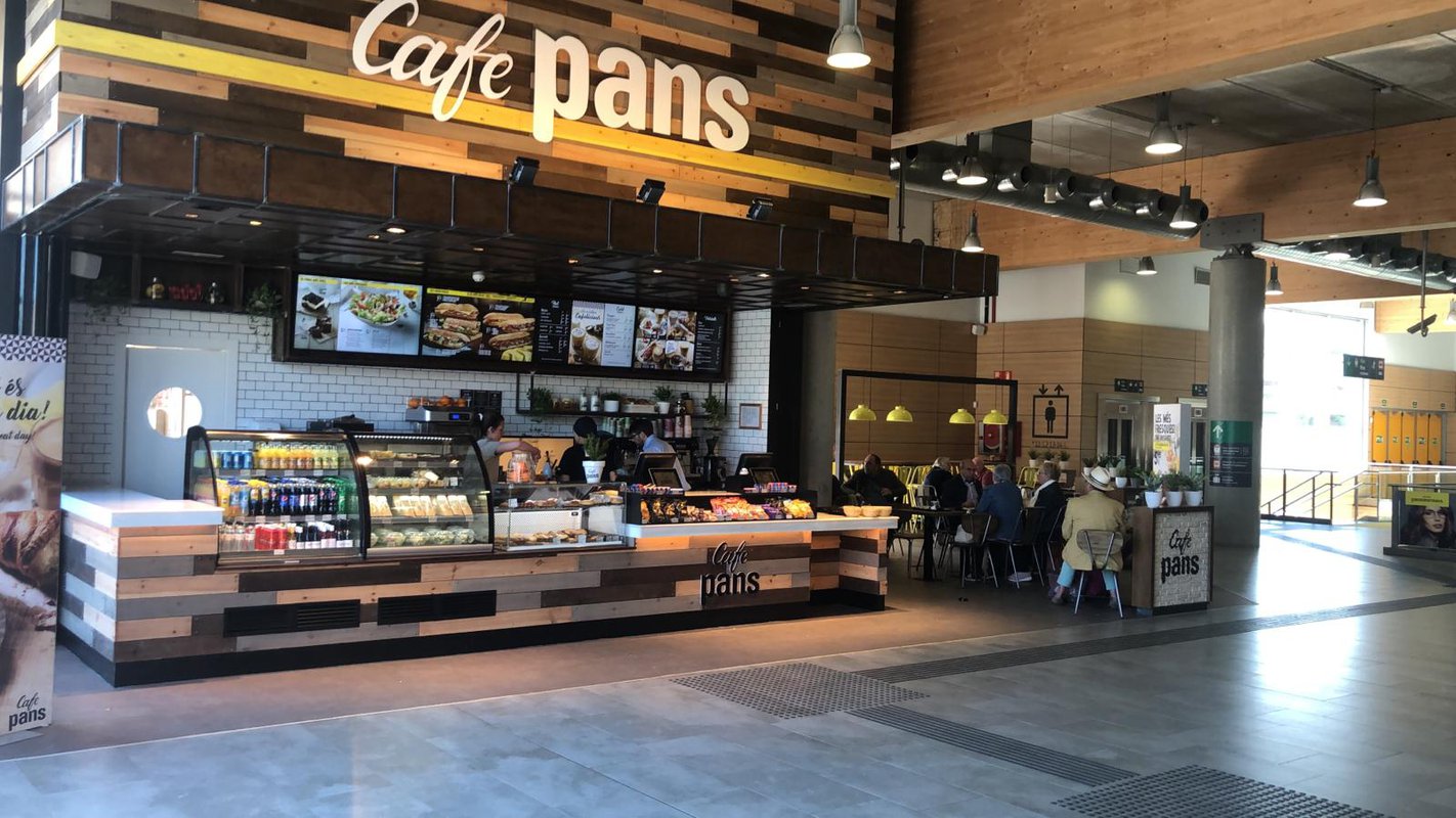 La estación de AVE de Girona toma café con Pans