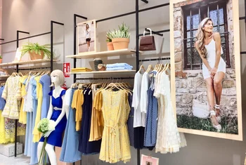 Poète inaugura su primera tienda propia en Granada