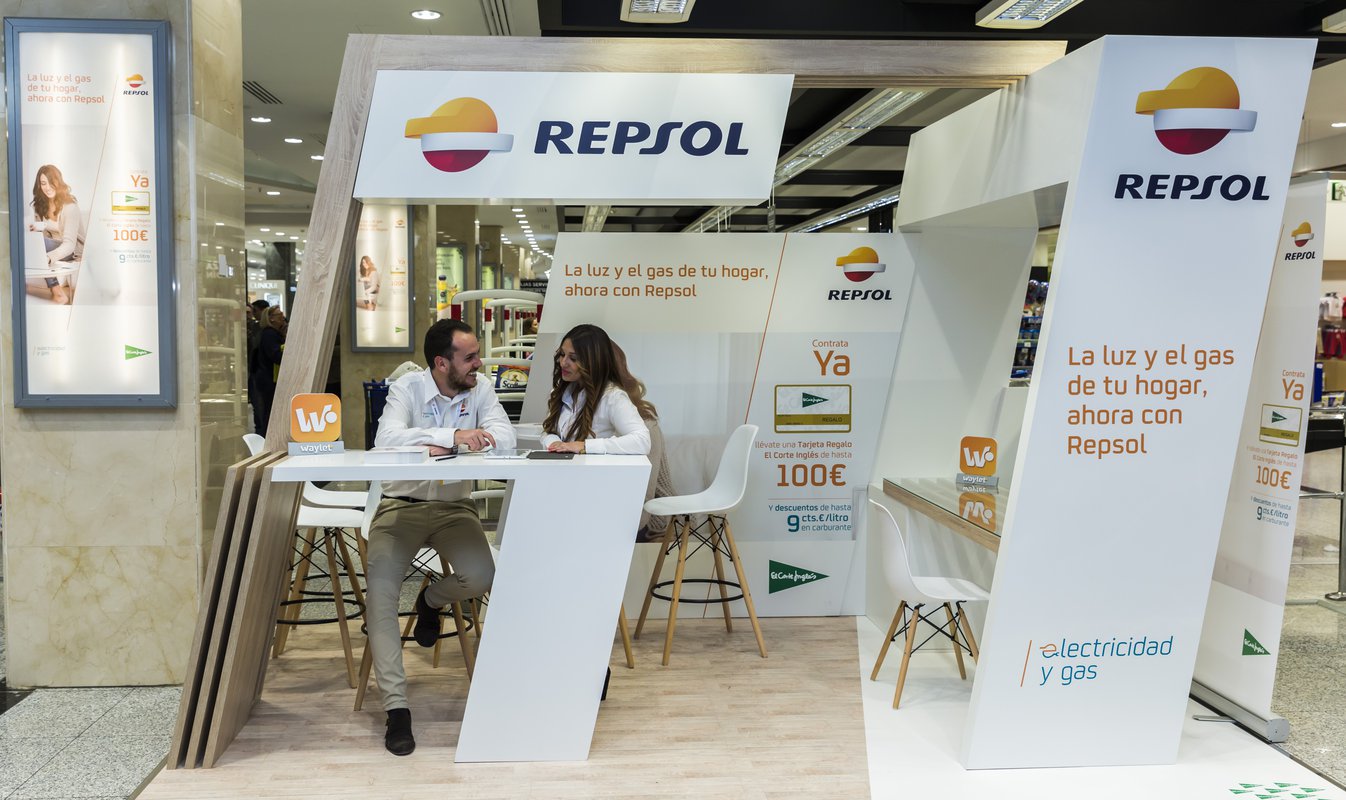 El Corte Inglés vende luz y gas de Repsol en 22 centros