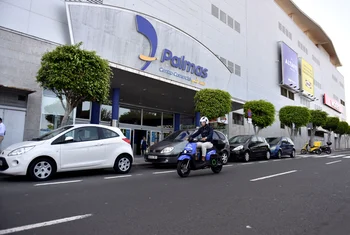 7 Palmas ofrece un servicio de alquiler de motos eléctricas