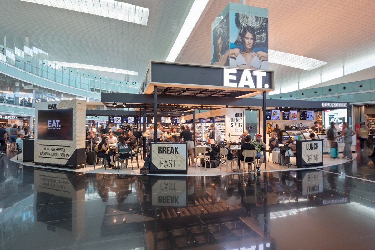 EAT. da de comer a los viajeros del aeropuerto de Barcelona