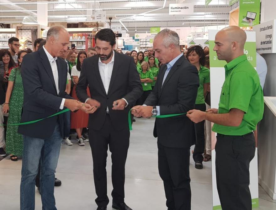 Leroy Merlin inaugura su tienda más grande de Galicia en Ourense