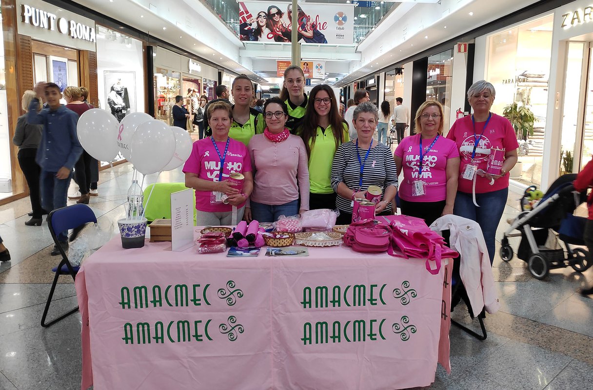 L'Aljub organiza un stand solidario contra el cáncer de mama