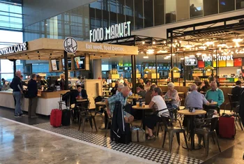 Eat Out inaugura un Food Market en el aeropuerto de Alicante