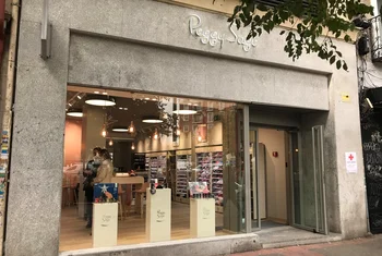 Peggy Sage trae su cosmética a España