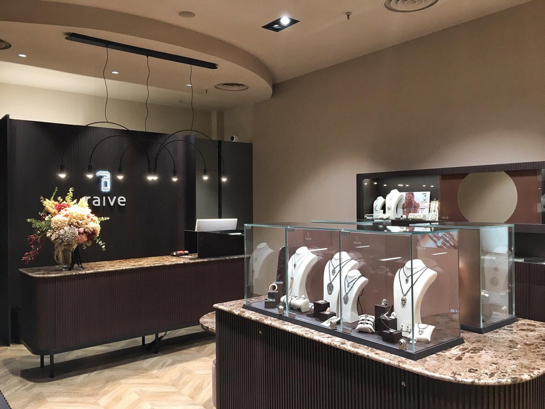 Raive instala su flagship store en Gran Vía 2