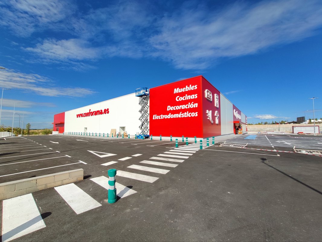 Conforama amuebla Majadahonda