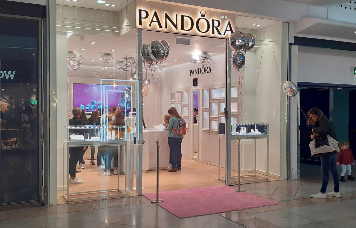 Pandora abre su flagship store en Barcelona