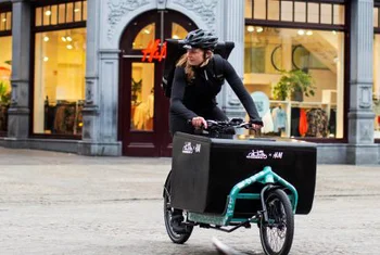 H&M entrega sus pedidos en bicicleta