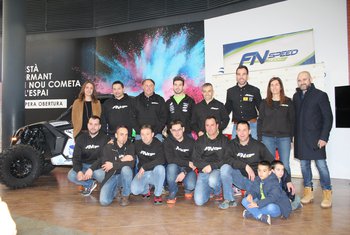 El equipo FN Speed visita Espai Gironès antes de correr el Dakar