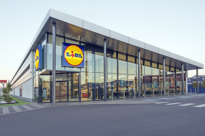 Lidl abre cuatro supermercados en enero