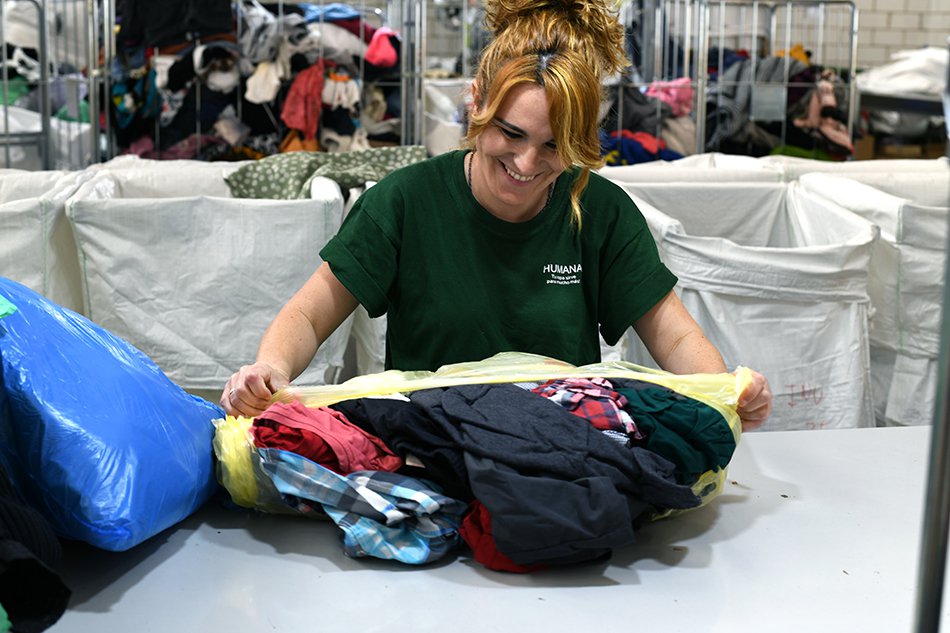 Humana recoge 196.000 prendas en Los Prados