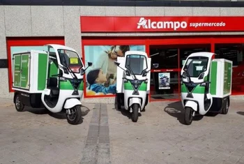Alcampo utiliza vehículos ecológicos para sus entregas a domicilio en Madrid