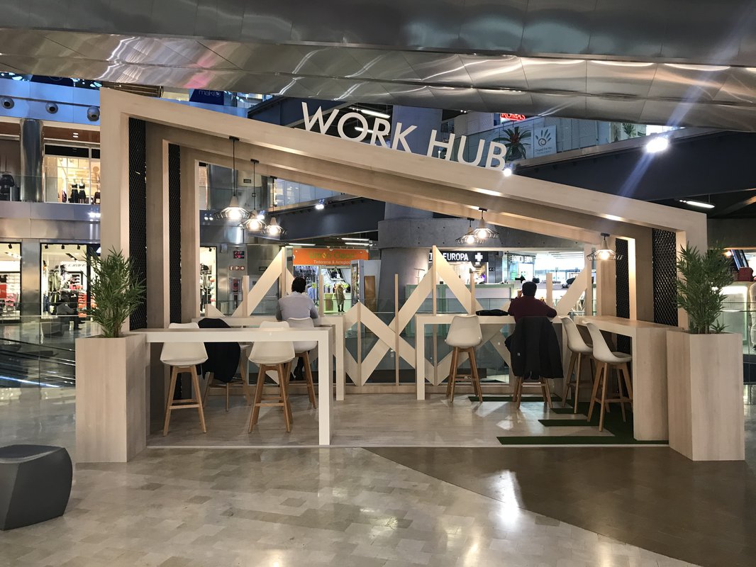 Work Hub lleva la oficina al centro comercial