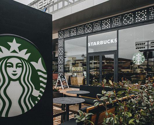 Starbucks sirve su café en Mallorca Fashion Outlet