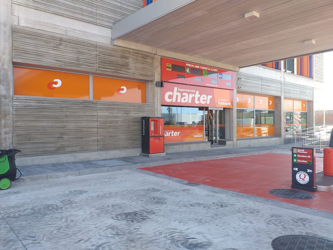 Dos nuevos supermercados de Charter en Valencia y Barcelona