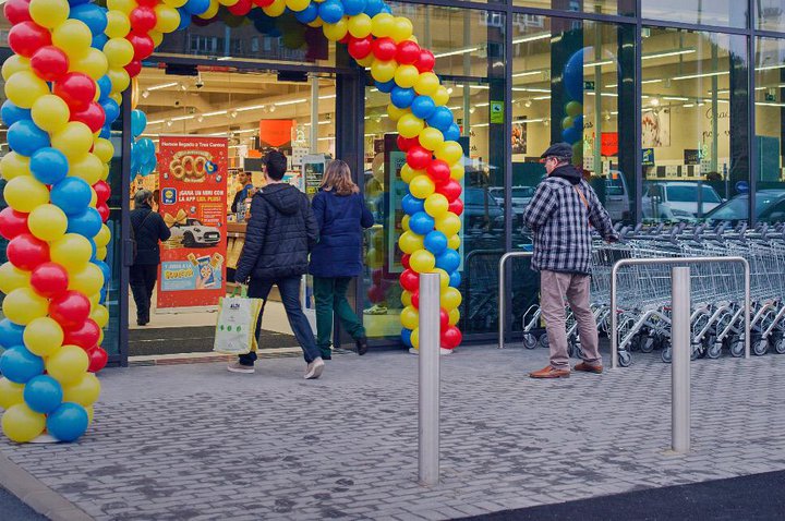 Lidl inaugura ocho tiendas en febrero