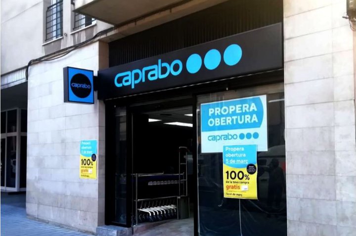 Caprabo abre un nuevo supermercado en Molins de Rei, Barcelona