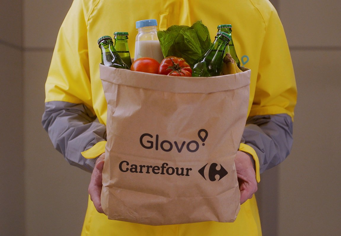Carrefour amplía su alianza con Glovo