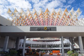 Sinhumo estrena local en Nervión Plaza