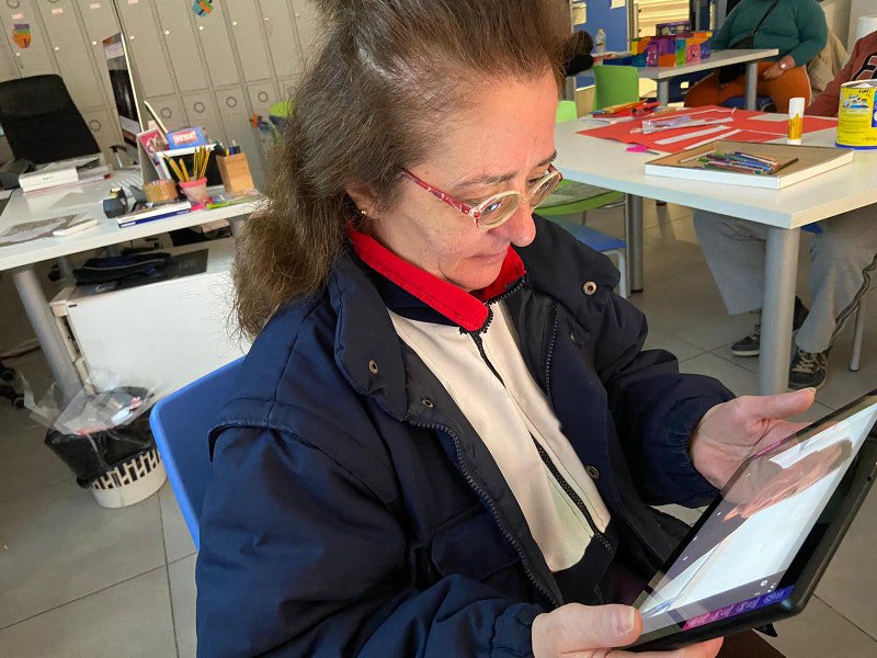 GranCasa entrega tablets a un Centro Integra de Atades