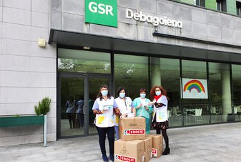 EROSKI  entrega 10.000 mascarillas a la cooperativa vasca de Gestión de Servicios Residenciales