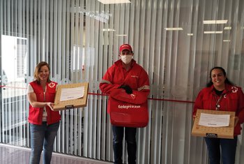 Telepizza colabora con Cruz Roja enviando 600 pizzas semanales