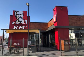 KFC lanza un Bucket solidario