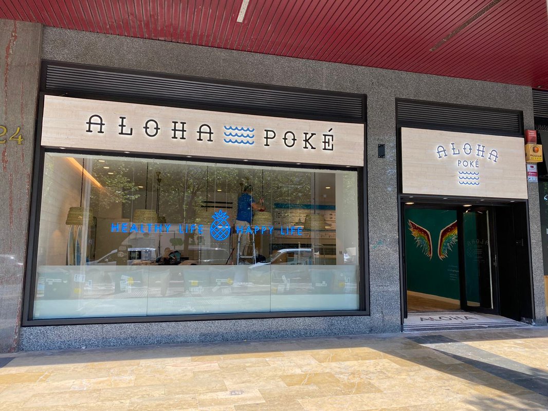 Aloha Poké prepara sus bowls en Pamplona