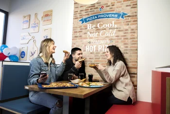 FACE premia las pizzas sin gluten de Domino's