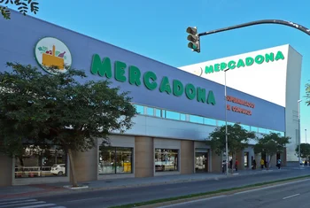 Mercadona vende 27 supermercados a MDSR Investments por más de 100 millones