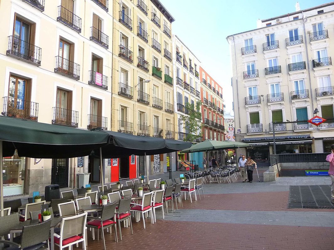 El tráfico de público desciende un 55% en las calles comerciales de Madrid