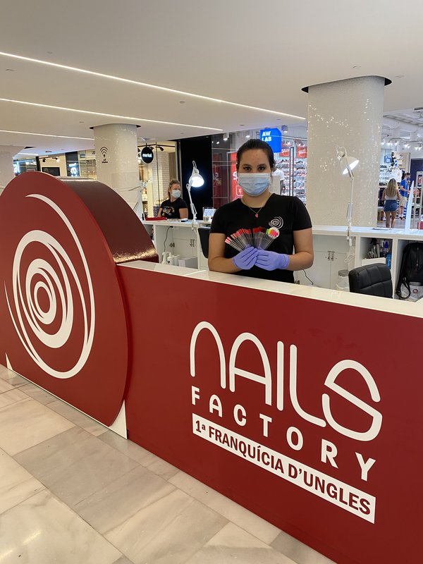 Nails Factory se une a la oferta de belleza de Glòries