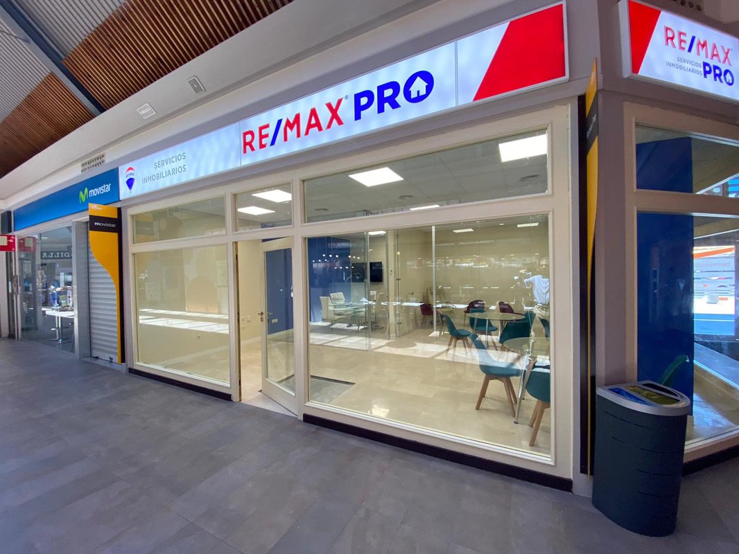 REMAX expande sus oficinas en los centros de Carmila