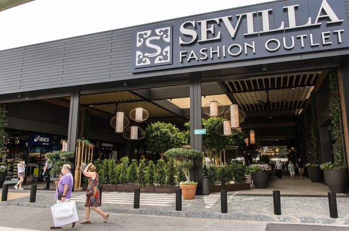testimonio Ascensor Exitoso Sevilla Fashion Outlet recibe el sello Safer Shopping - Revista Centros  Comerciales