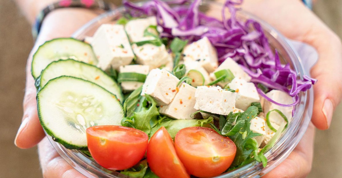 Aloha Poké lanza su menú vegano Revista Centros Comerciales