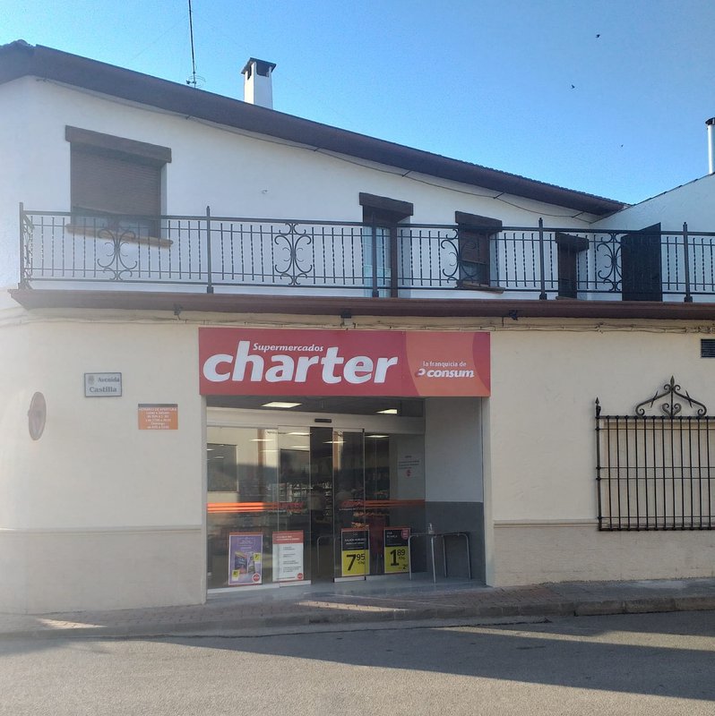 Charter inaugura un nuevo establecimiento en Cuenca